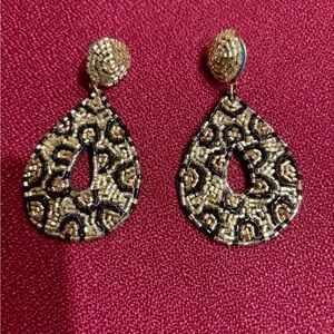 Black & Gold Beaded Statement Earrings. 2.5 Long. Very Lightweight.  NWOT